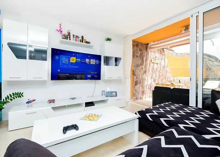 Gisel La Playa de Tauro